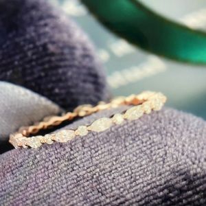 Never worn! Rose gold wedding band!